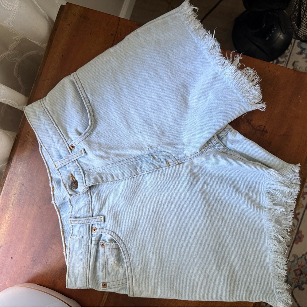 Levi 550 Vintage Shorts - Picture 3 of 4